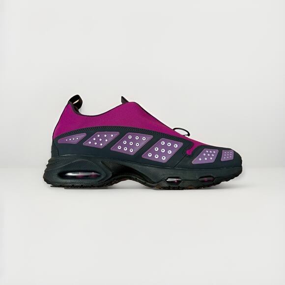 NWT NIKE Air Max SNDR GTX Gortex Zip-Up Sneaker WMN SIZE 9 Bold Berry FZ4238-500 - Picture 1 of 16